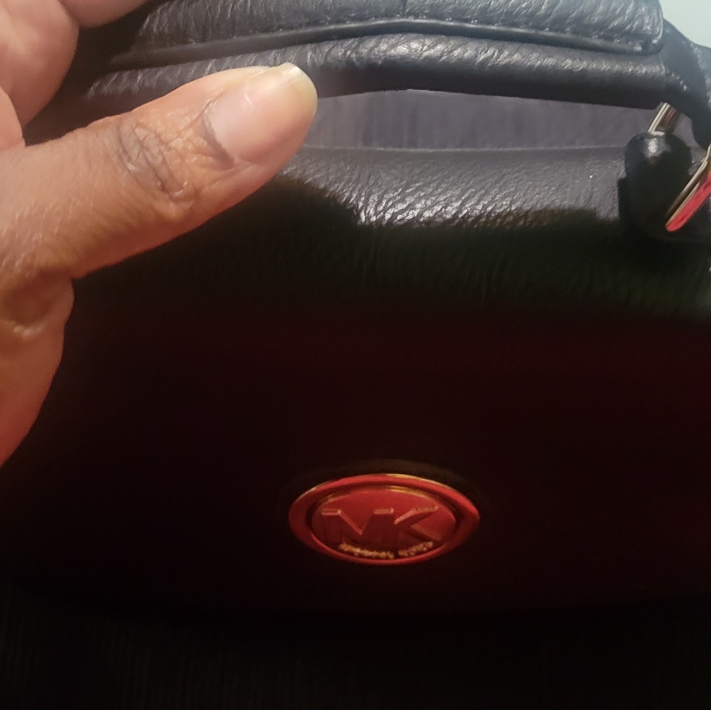 MK Purse - Picture 2 of 4